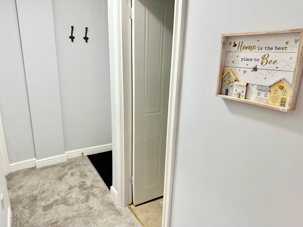 Comfortable City Apartment Derby Exterior photo